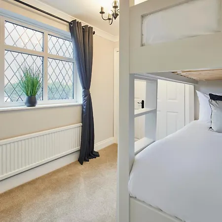 بيت للعطل Host & - Roseberry Topping Townhouse غريت آيتون